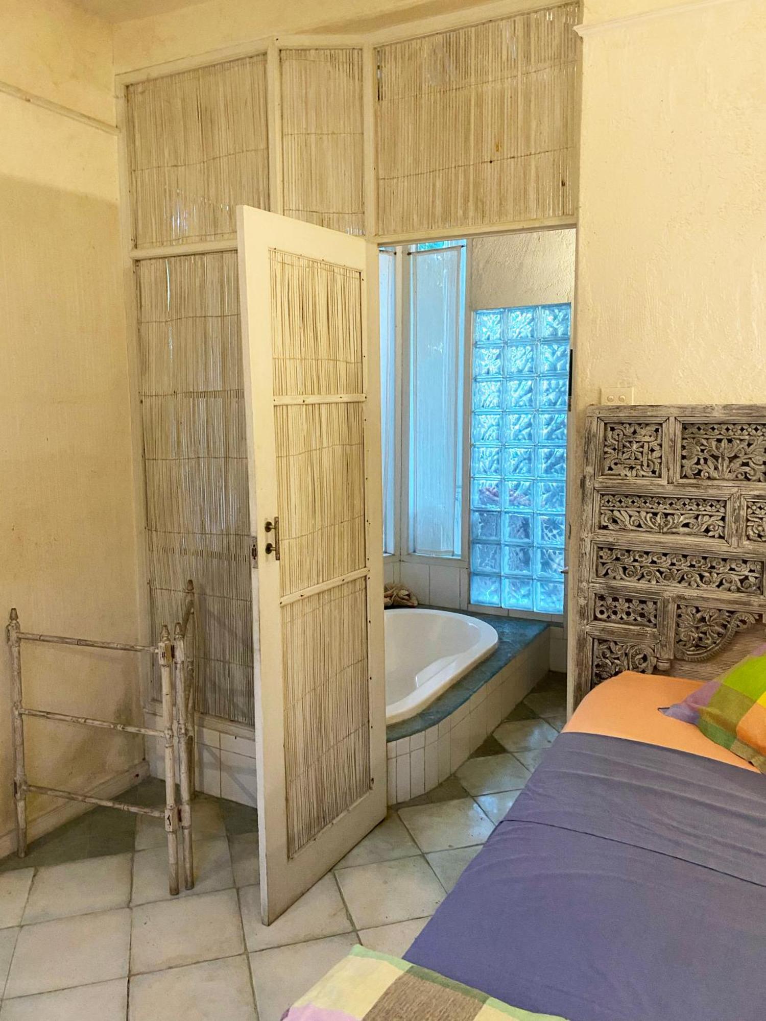 Shady Grove Healing Centre & Homestay W House Rules Please Read Before Booking Санур Экстерьер фото
